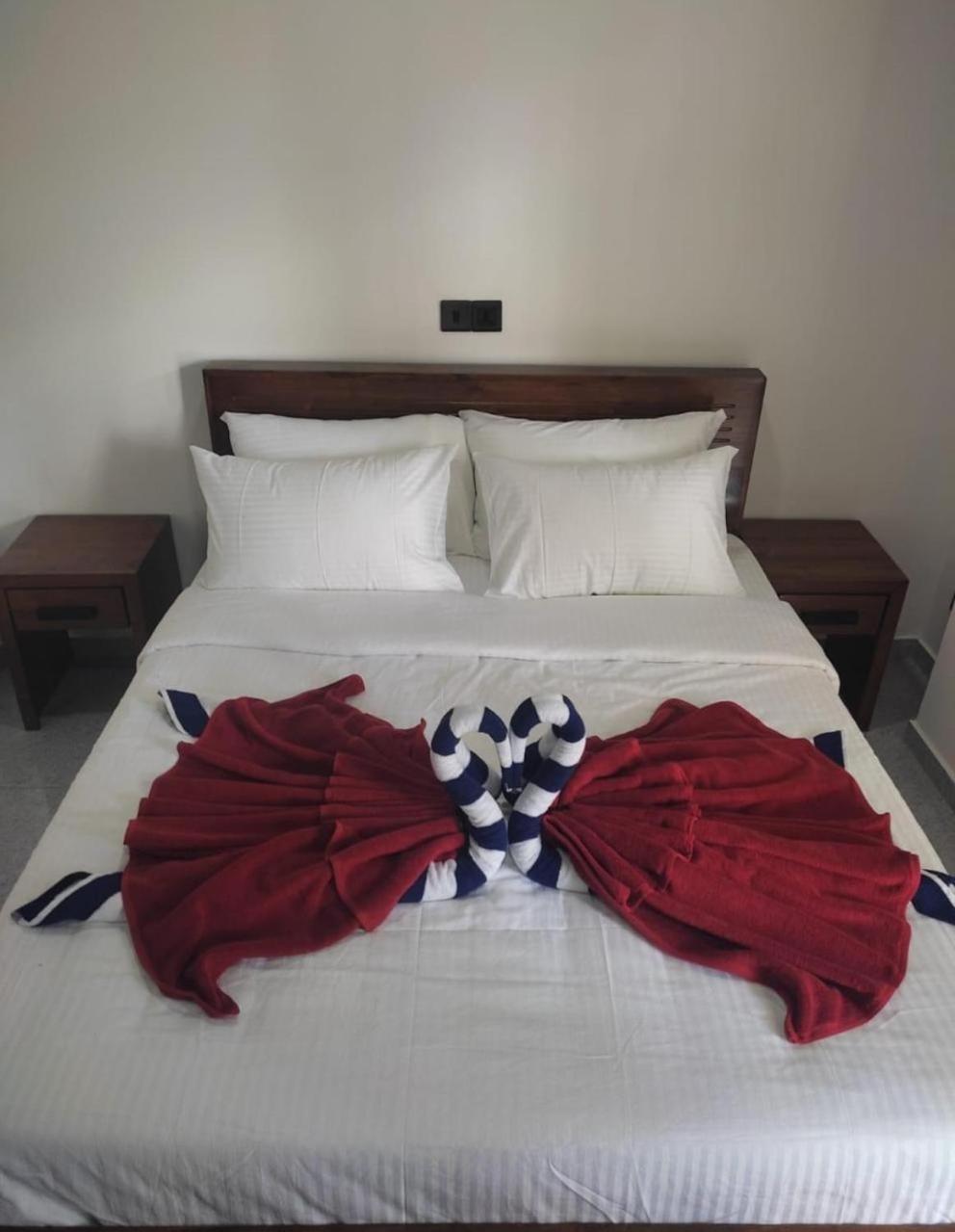 Harumalgoda Hotel Sunny Cloud מראה חיצוני תמונה
